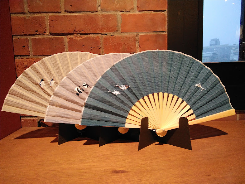 これからの季節に扇子はいかがですか？