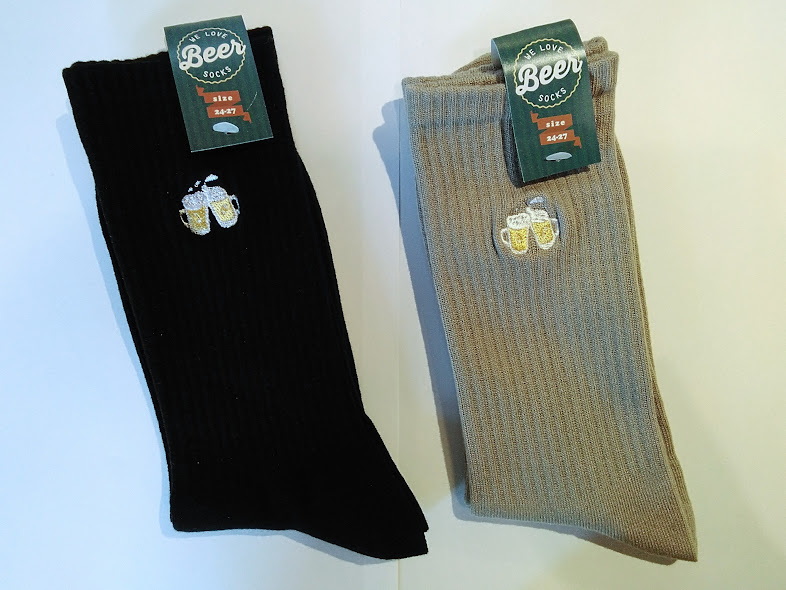 ビールの刺繍がおしゃれな靴下♪