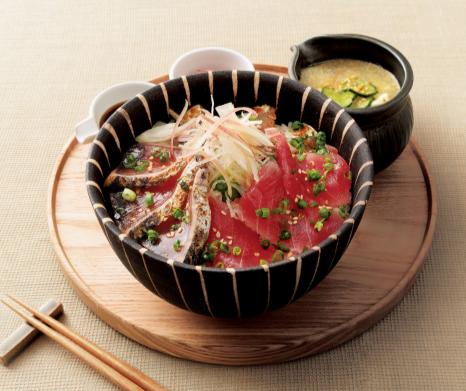 まぐろ、ごま鯖と藁焼きかつおの冷汁