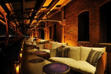 Tune Balcony Dining Bar カフェ レストラン 横浜赤レンガ倉庫