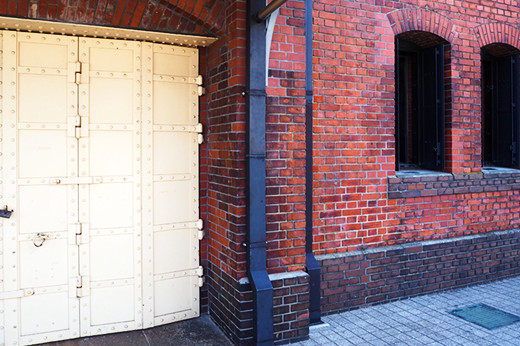 The current red brick warehouse